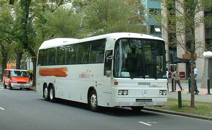 Cobb & Co Mercedes O303 Austral Denning Majestic 162